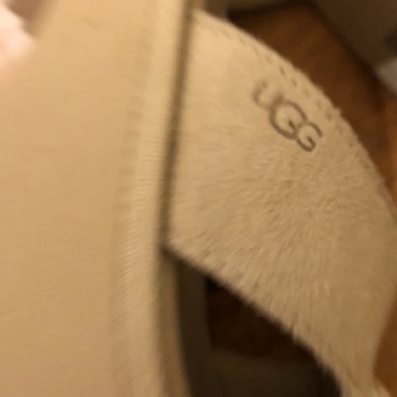 UGG Beige Suede NEW HEIGHTS Platform Sandals Size 10 NEW Adjustable No Box - Picture 10 of 10